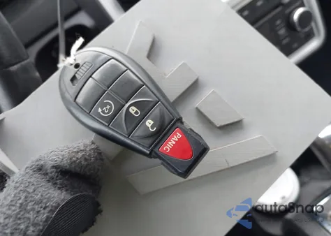 2009 Dodge Journey Sxt z USA, uszkodzony, nr VIN 3D4GG57VX9T521349